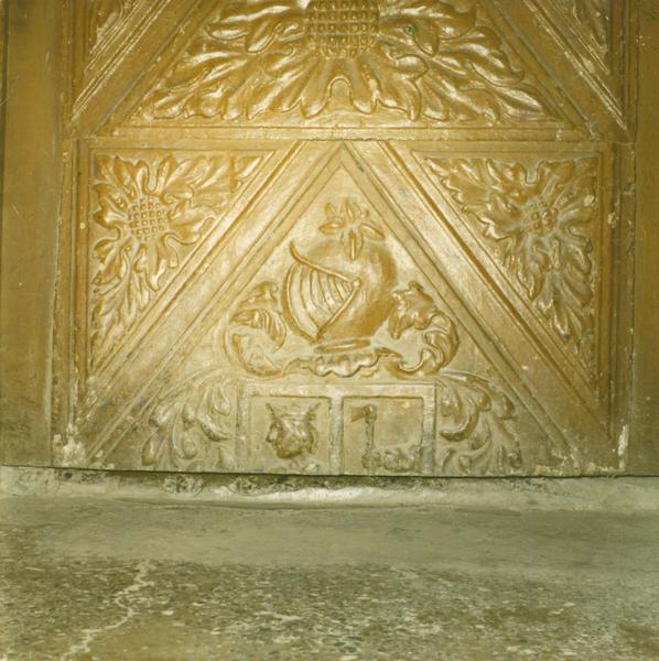 lambris de revêtement, deux consoles d'architecture, détail - © Ministère de la Culture (France), Médiathèque du patrimoine et de la photographie (objets mobiliers), tous droits réservés