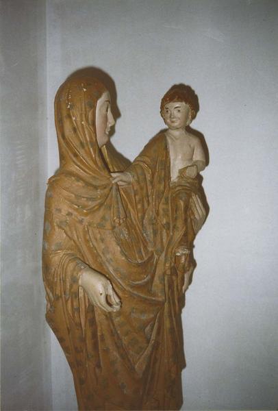 statue : Vierge à l'Enfant, vue de gauche