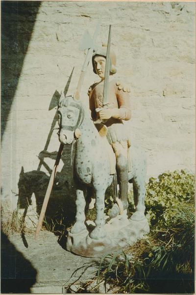 Groupe sculpté (statue équestre) : saint Calixte à cheval