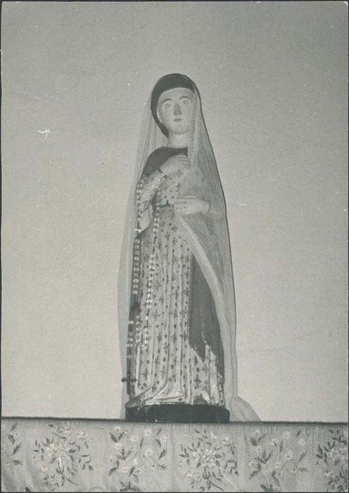 statue : Sainte