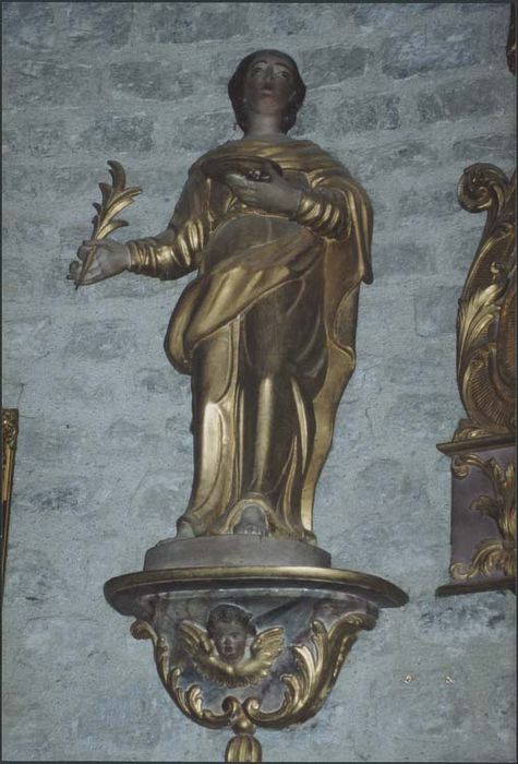 cinq statues : Saint Eutrope, Saint Ebons, Saint Benoît de Nursie, Saint Jacques le Majeur et Sainte Luce