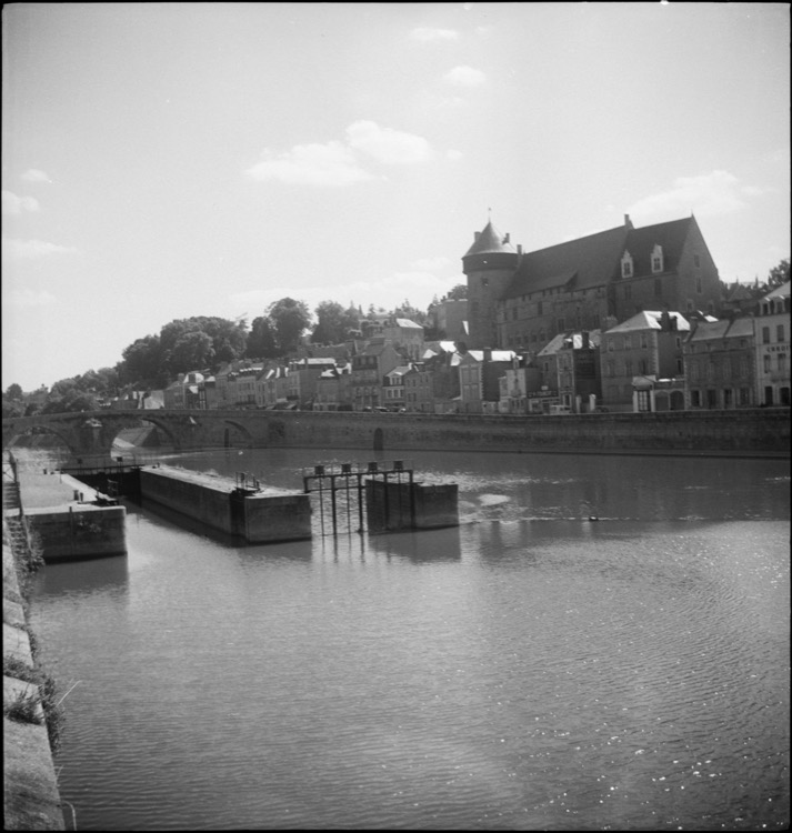 Vieux Laval en bord de Mayenne