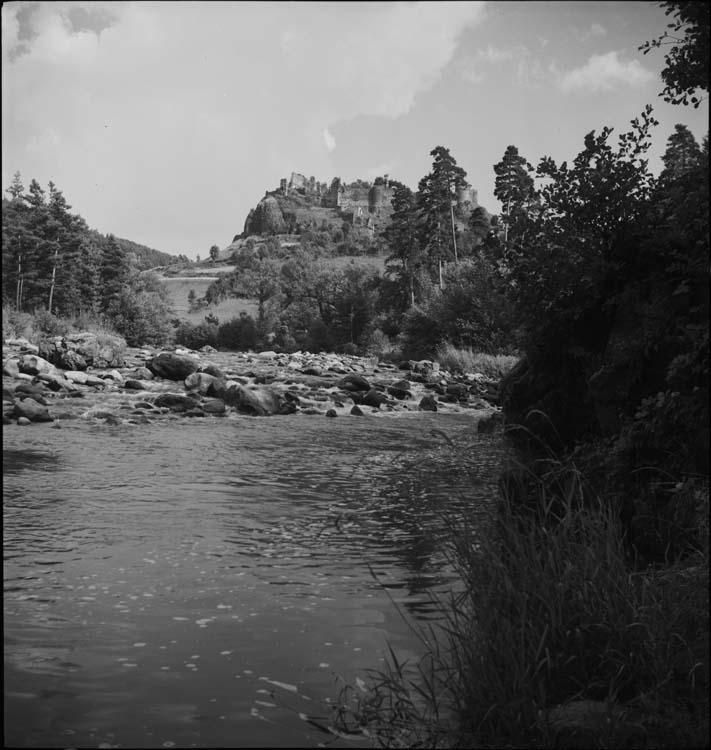 Vestiges vus des rives de la Loire