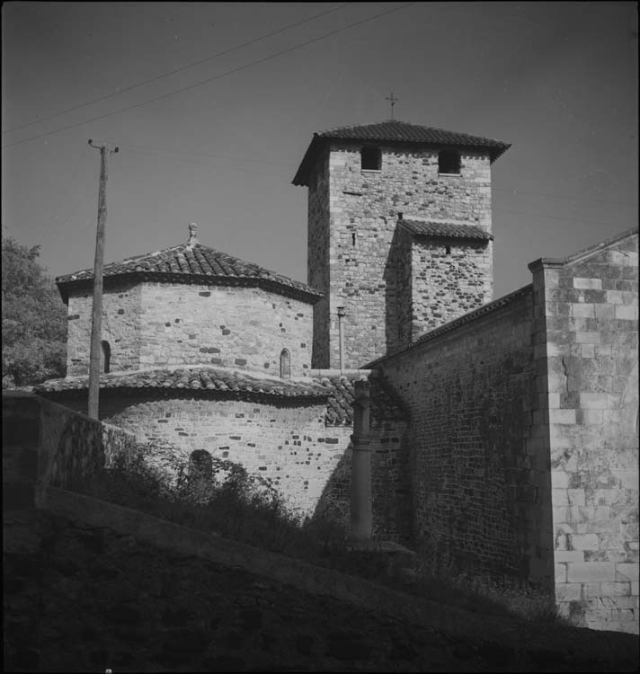 Clocher et chapelle octogonale