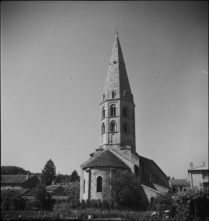 Ensemble sud, abside et clocher