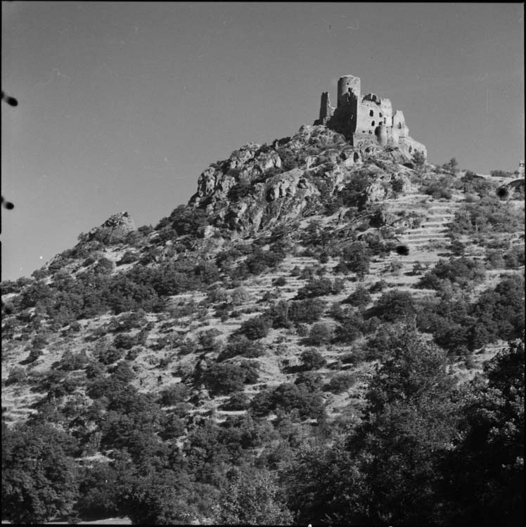 Château perché sur sa colline