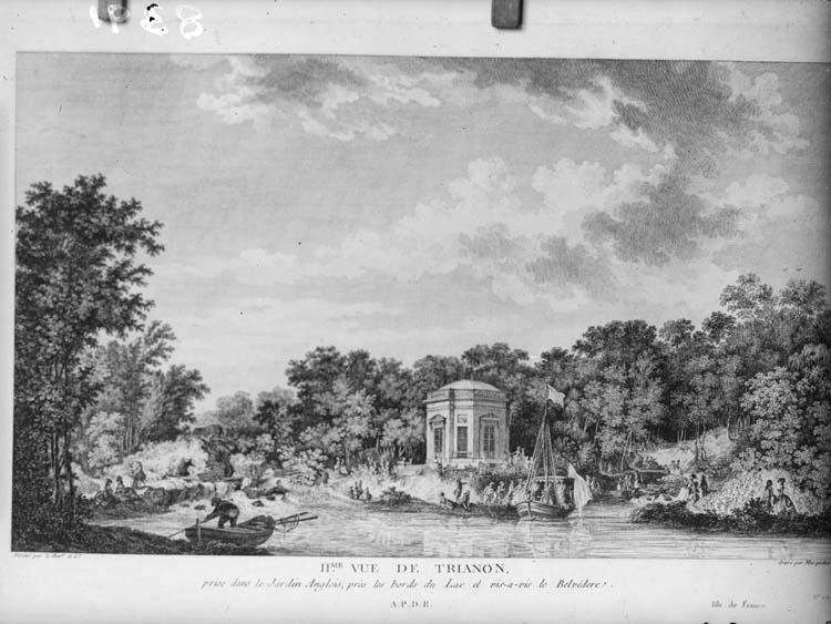 Le Belvédère, pavillon du Rocher au Petit Trianon, avec barques et promeneur