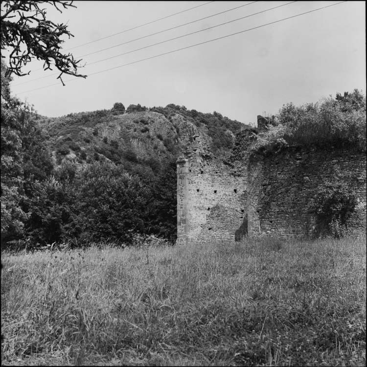 Enceinte et tour d’angle