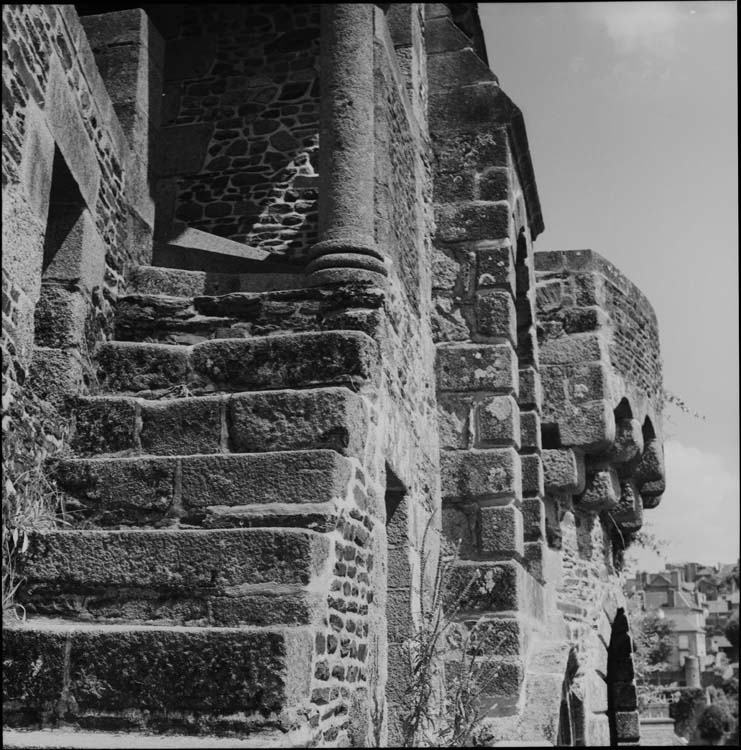 Tour de Coigny : escalier