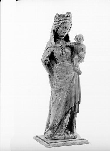 Statue de la Vierge à l'Enfant