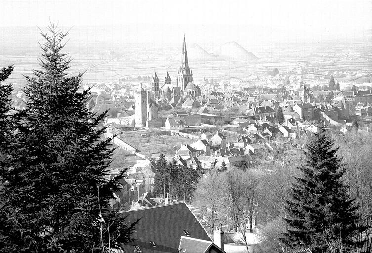 Vue générale de la ville vers le nord-ouest