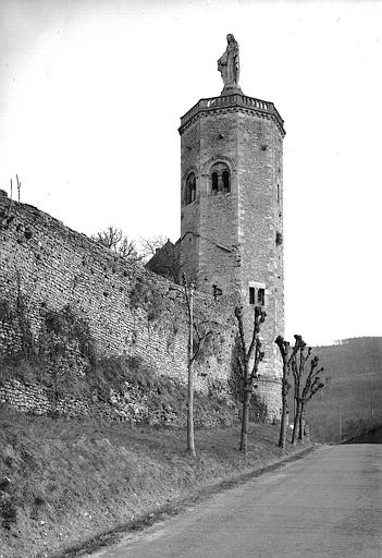 Ancien donjon du château dit de Rivault