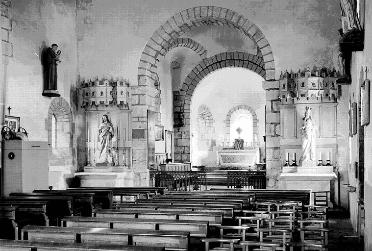 Vue intérieure de la nef et du choeur vers le nord-est