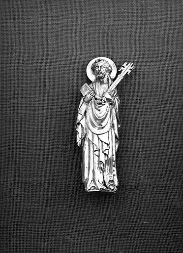 Reliquaire en bois : Statuette de saint Pierre en or (déposée)