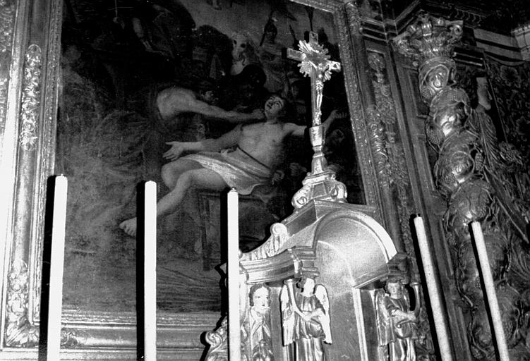 Maître-autel et retable en bois sculpté, tabernacle, partie supérieure de l'exposition