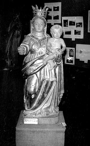 Statue de la Vierge à l'Enfant