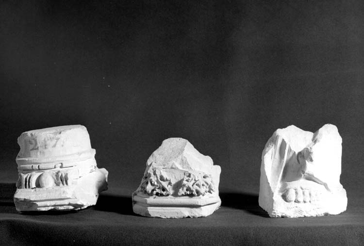 Fragments trouvés dans les démolitions