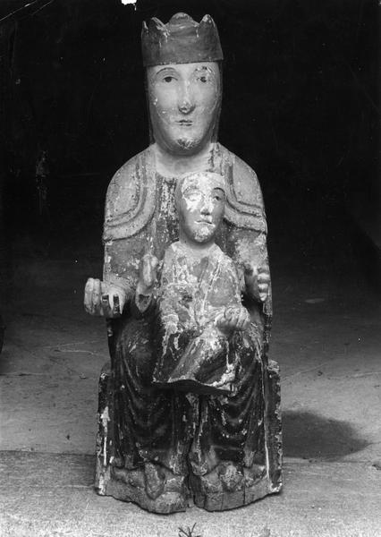 Statue : Vierge à l'Enfant assise