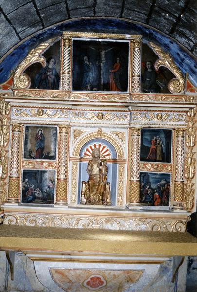 vue générale du retable de la Vierge