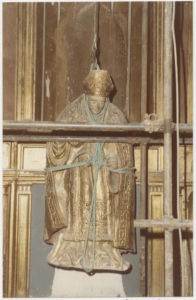 retable du maître-autel, statue : saint non identifié, vue générale