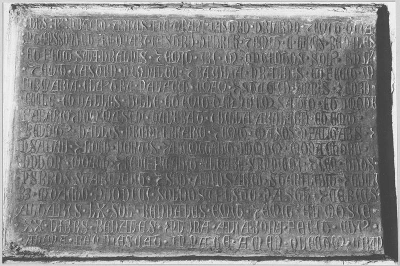 plaque commémorative de fondation de messes, vue générale