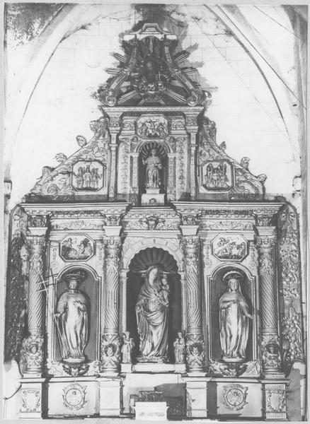 Retable, statue du Rosaire : Vierge à l'enfant