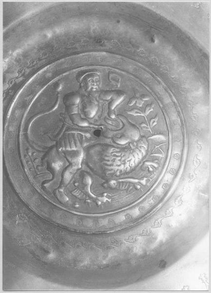 plat de quête : Sanson luttant avec le Lion, détail - © Ministère de la Culture (France), Médiathèque du patrimoine et de la photographie, diffusion RMN-GP