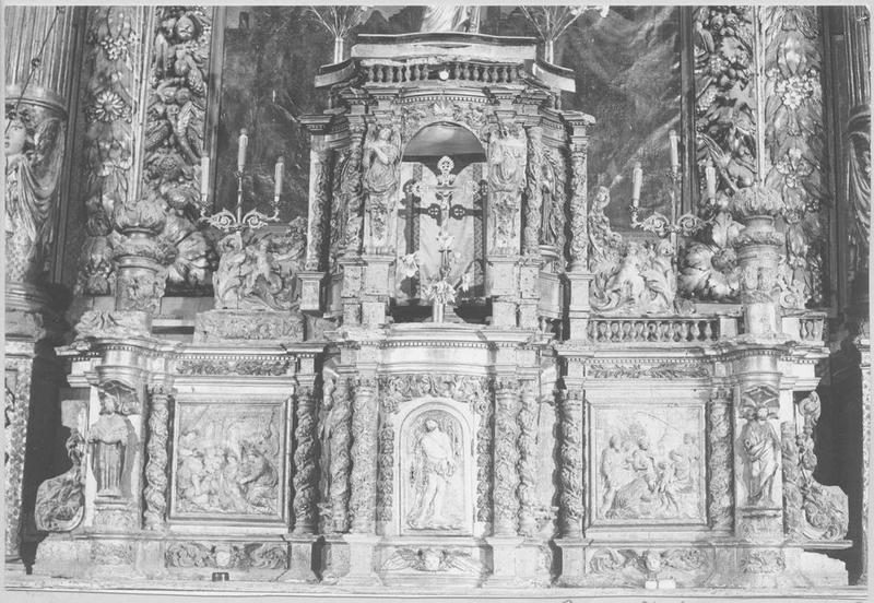 retable du maître-autel, tabernacle, bas reliefs : vie de Jésus, vue générale