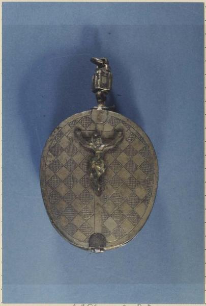 encolpion (reliquaire-pendentif), revers, vue générale - © Ministère de la Culture (France), Médiathèque du patrimoine et de la photographie, diffusion RMN-GP