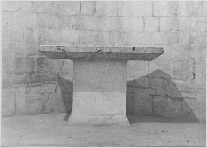 table d'autel, vue générale