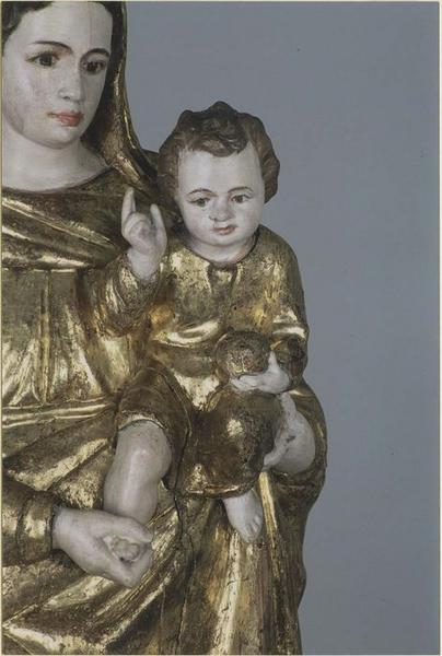 statue : Vierge à l'Enfant, détail