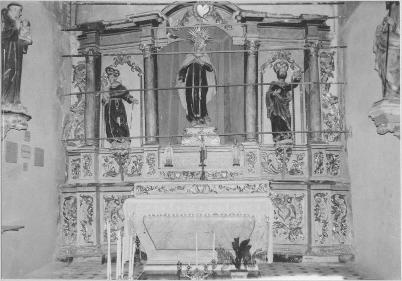 retable de sainte Thérèse, gradins d'autel, statues : saint Antoine-de-Padoue, sainte Thérèse d'Arles, saint Thomas d'Aquin, vue générale