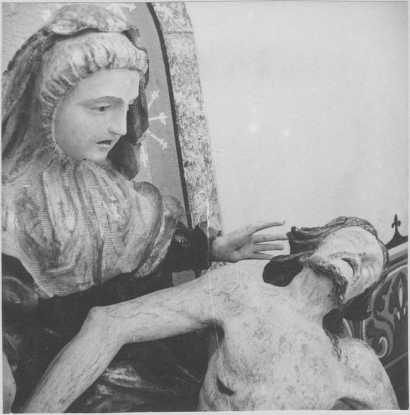 groupe sculpté : Vierge de Pitié, détail - © Ministère de la Culture (France), Médiathèque du patrimoine et de la photographie, diffusion RMN-GP