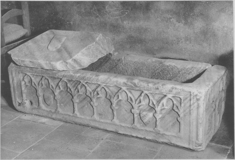 sarcophage, vue générale