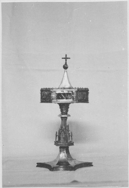 reliquaire-monstrance, vue générale - © Ministère de la Culture (France), Médiathèque du patrimoine et de la photographie, diffusion RMN-GP