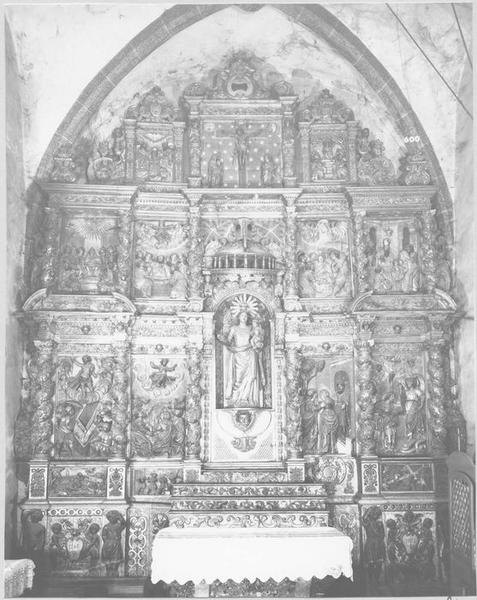 retable du Rosaire, gradins d'autel, statue : Vierge à l'Enfant, vue générale - © Ministère de la Culture (France), Médiathèque du patrimoine et de la photographie, diffusion RMN-GP