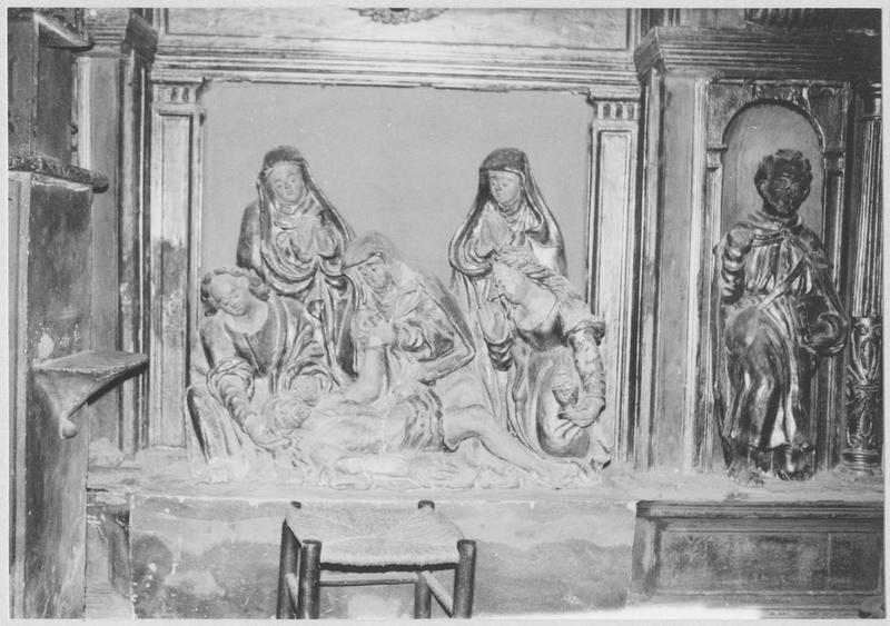 groupe sculpté : Descente de Croix, vue générale