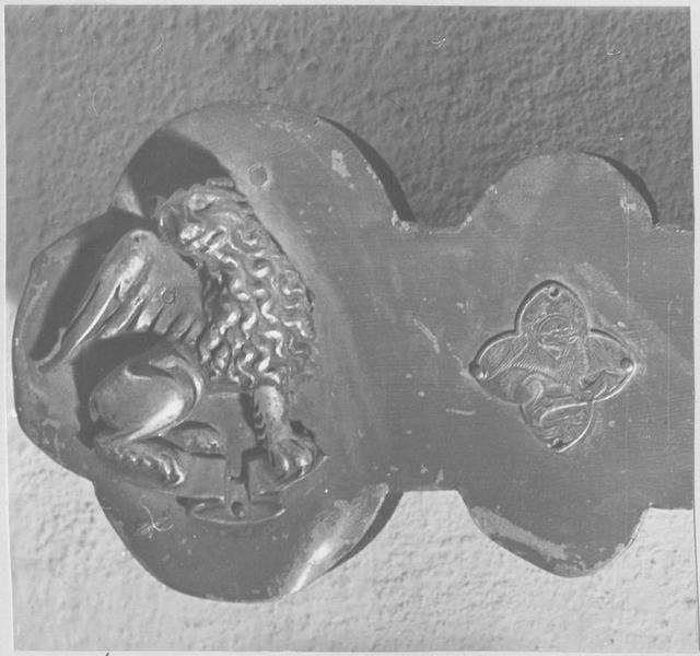 Croix de procession, détail