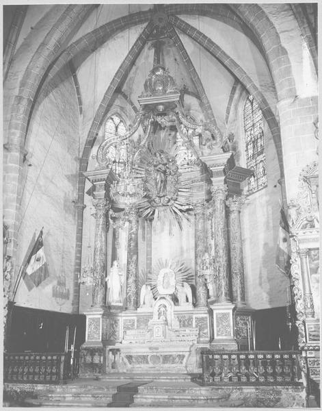 autel, gradins d'autel, tabernacle, baldaquin d'autel (maître-autel), vue générale - © Ministère de la Culture (France), Médiathèque du patrimoine et de la photographie, diffusion RMN-GP