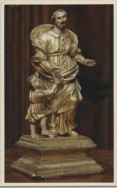 groupe sculpté (statuette) : saint Joseph tenant la main de l'Enfant Jésus, vue générale - © Ministère de la Culture (France), Médiathèque du patrimoine et de la photographie, diffusion RMN-GP