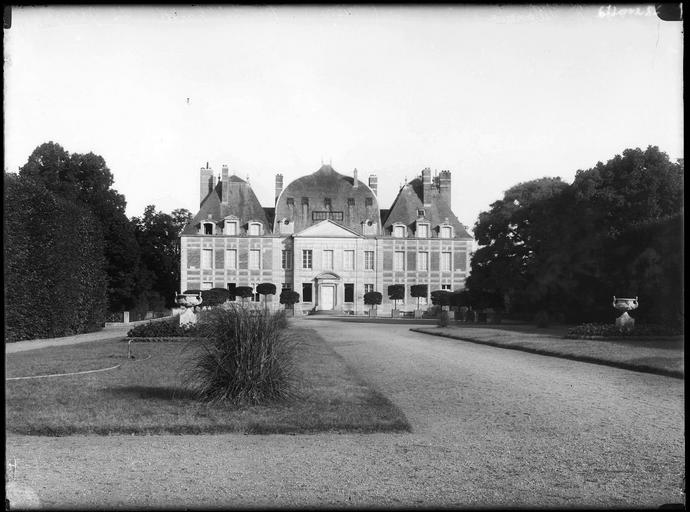 Façade principale sur parc