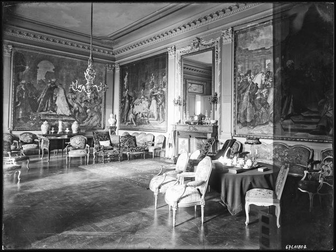 Intérieur : décoration du grand salon - © Ministère de la Culture (France), Médiathèque du patrimoine et de la photographie, diffusion RMN-GP