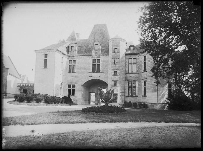 Châtelet d'entrée