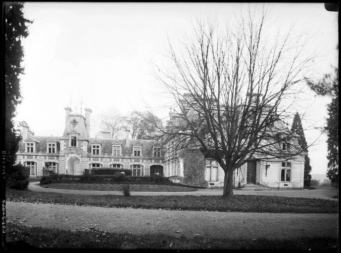 Bâtiment annexe, porche