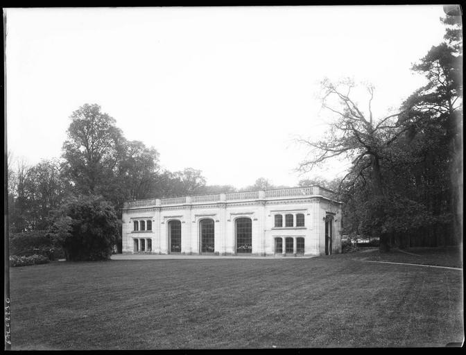 Orangerie sur parc