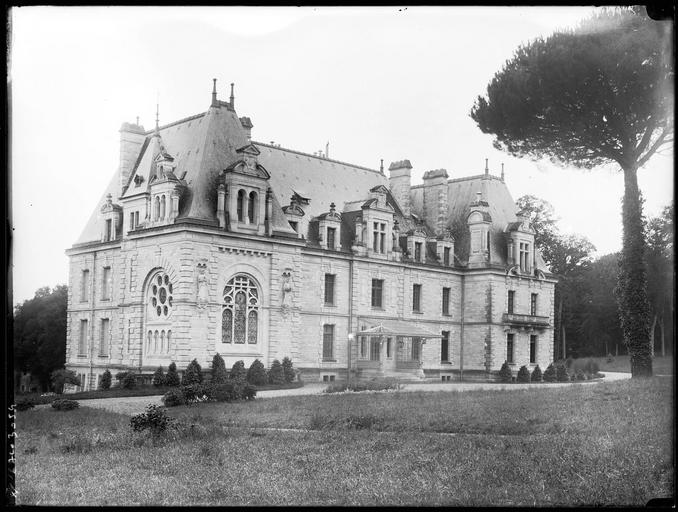 Façade principale sur parc