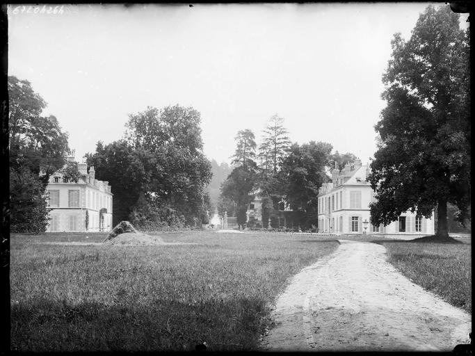 Ensemble sur parc, pavillon