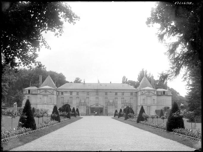 Façade principale sur cour d'honneur