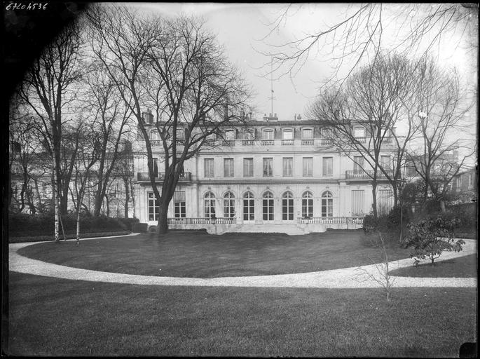 Façade sur jardin