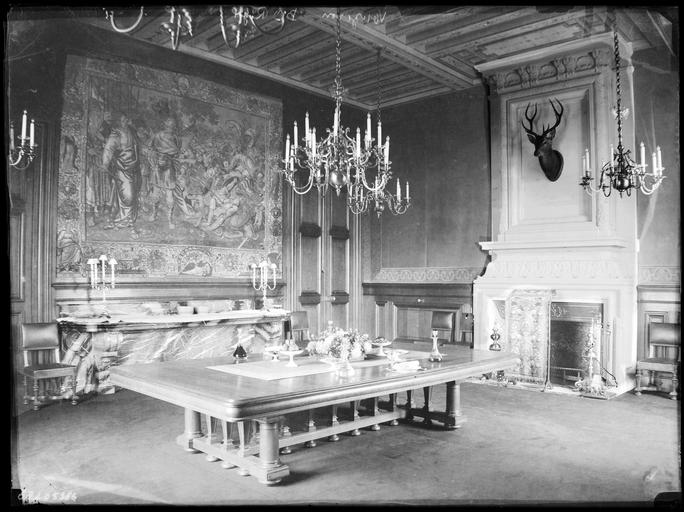 Intérieur : décoration d'une salle à manger